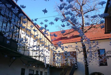 Gozdni vilinski venčki, izdelovanje venčkov iz naravnih materialov