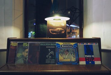 Poslušalnica #02 - Blues House