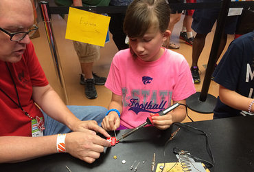 ARDUINO za otroke in mladino <em>Foto: https://www.flickr.com/photos/wfryer/14351103559/</em>