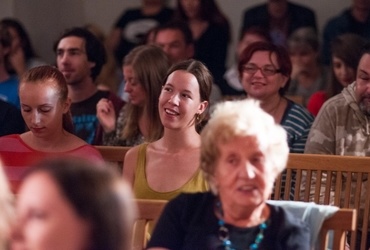 OŽULJENI JEZIK: PESNIŠKI SLAM <em>Foto: MKC Črka/ Janez Klenovšek</em>