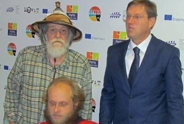 Premierni paket: Štetje v jeseni & Zadetka mraza