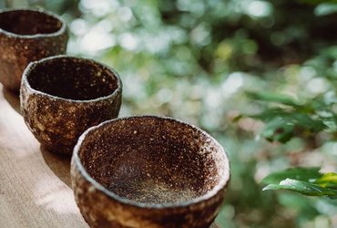 Delavnica z glino: “Izdelaj si svojo obredno šalco”