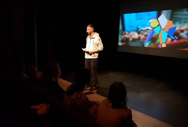 PROJEKCIJA KRATKIH FILMOV SREDNJEŠOLCEV