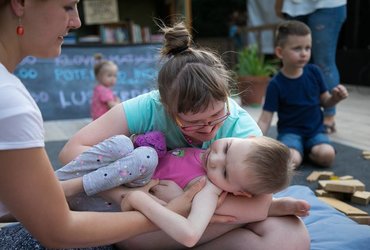 GRADIMO SOLIDARNOST: ADI SMOLAR IN ZAVOD 13 <em>Foto: ©FB Zavod13</em>