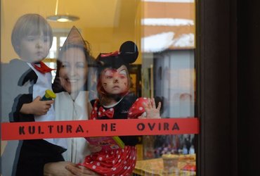 PUST VETRINJSKI! ZA SREČO IN MIR!