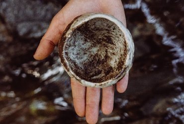 Poslikava krožnika, pladnja ali sklede