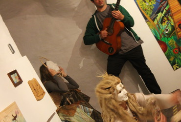 Edina prebivalka svojega plemena, poklon prednikom