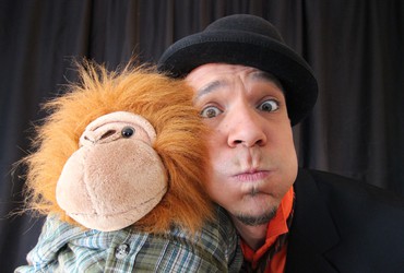 Čarobne rože in čarodej Sam Sebastian