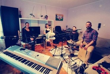 Praznik glasbe: Acoustics