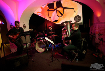 Hišni band <em>Foto: Aljaž Sedovšek</em>