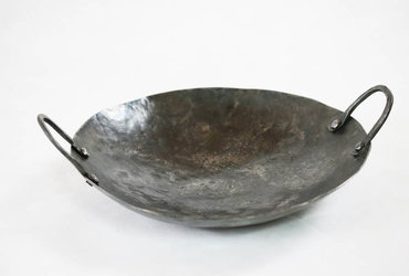 PLES OGNJA IN ŽELEZA