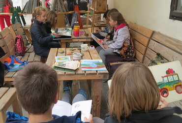 Kako zorijo ježevci in Ropotarna 