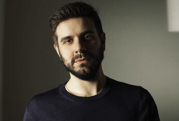 Večer slamovske poezije Ožuljeni jezik z gostom Dinom Pešutom