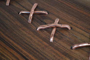 PLES OGNJA IN ŽELEZA