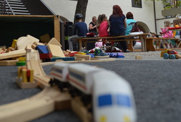 Beremo, se igramo, slikamo – meje premikamo