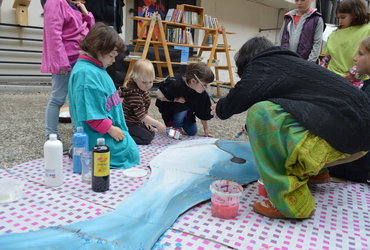 Beremo, se igramo, slikamo – meje premikamo