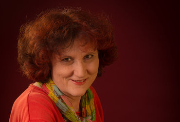 O odhajanju, ostajanju in pisanju z Matejo Gomboc