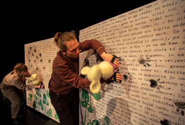 DROBTINE IZ MIŠJE DOLINE, 2+