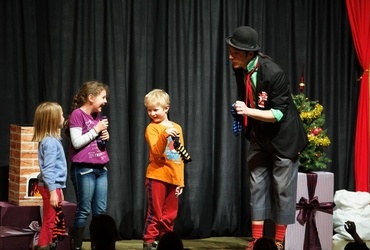 OTVORITEV VILINSKEGA DVORA: ISKRIVI PRAZNIKI