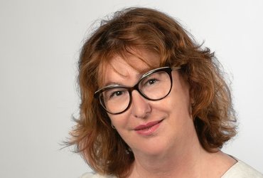 O odhajanju, ostajanju in pisanju z Matejo Gomboc