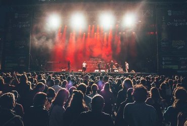 NOREIA: “IRSKA GLASBA Z NAGLASOM!”