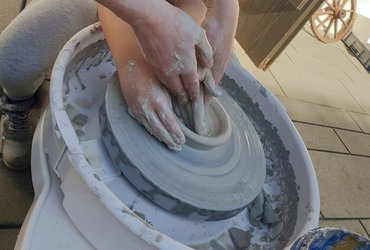 POZDRAVLJENA, VESNA!