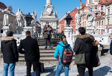 SAMOVODEN SPREHOD: LOV NA KRONE <em>Foto: Denis Zelnik</em>