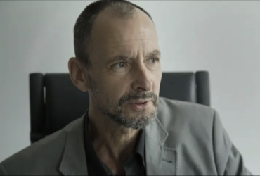 Wolfgang Ernst: NA MEJI OBRAZLOŽLJIVEGA?