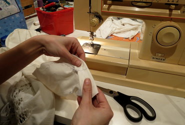 Šivalnica nadaljevalnica z Nino