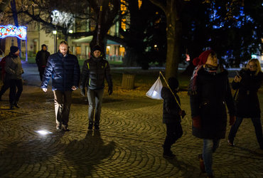 VODENJE PO LUMINI IN SVETLOBNE DELAVNICE 