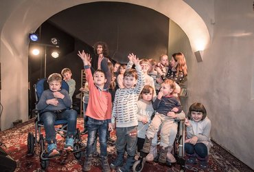 MIKLAVŽEVANJE Z ZAVODOM 13 IN TADEJEM VESENJAKOM 