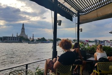 Špela Zupanc in Iris Učakar: Kako smo s supi raziskovali Tajsko? <em>Foto: Špela Zupanc in Andreja Počkaj</em>