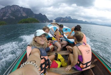 Špela Zupanc in Iris Učakar: Kako smo s supi raziskovali Tajsko? <em>Foto: Špela Zupanc in Andreja Počkaj</em>