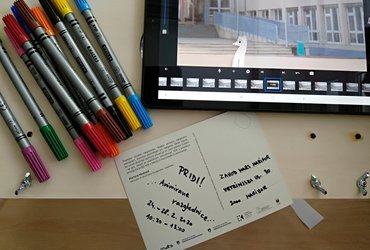 Zimske počitnice na Marsu: Animirane razglednice