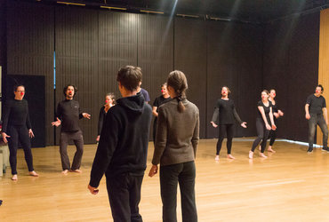 Od nevtralne maske do klovna