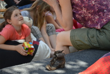 Harun in jasmin s sirsko ilustratorko in avtorico Nadine Kaadan