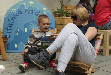 Čitalnica na dvorišču: Slovenski dnevi knjige v Mariboru