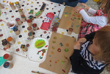 Pravljične poti na vse strani z Ireno Cerar