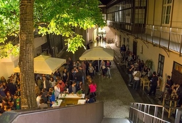 Glasbeni večeri v Kulturnem klubu Dvorec