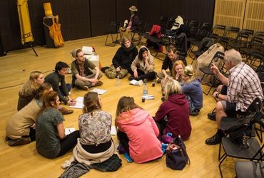 Z GLEDALIŠČEM NAD UČENCE IN DIJAKE