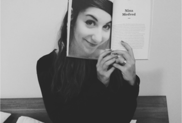 Nekega dne se nekaj premakne …