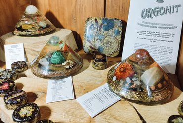 SVET KRISTALOV, MINERALOV IN ORGONITOV