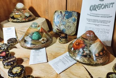 SVET KRISTALOV, MINERALOV IN ORGONITOV