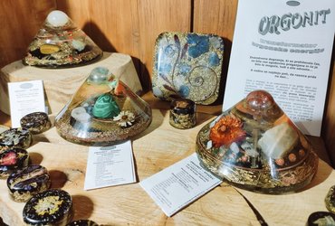 SVET KRISTALOV, MINERALOV IN ORGONITOV