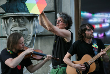 Ana Mrzla - Papir n muzika