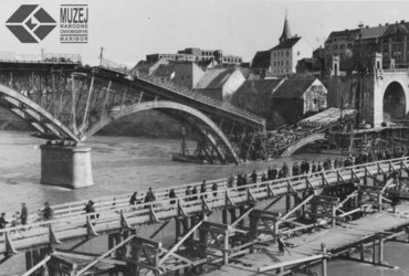 Po sledeh upora! <em>Foto: Kamra, Fototeka UKM</em>