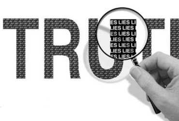 Manj družba misli, bolj prezira filozofe