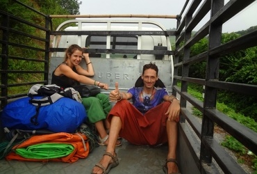 Aleš Škerbinek in Živa Grobelšek: Vzhajajočemu soncu naproti