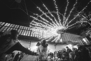 Edina prebivalka svojega plemena / Babičine pravljice <em>Foto: Dejan Bulut / © Narodni dom Maribor</em>