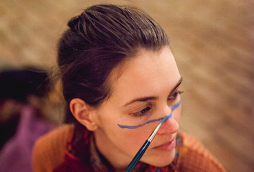 Edina prebivalka svojega plemena / Babičine pravljice <em>Foto: Dejan Bulut / © Narodni dom Maribor</em>